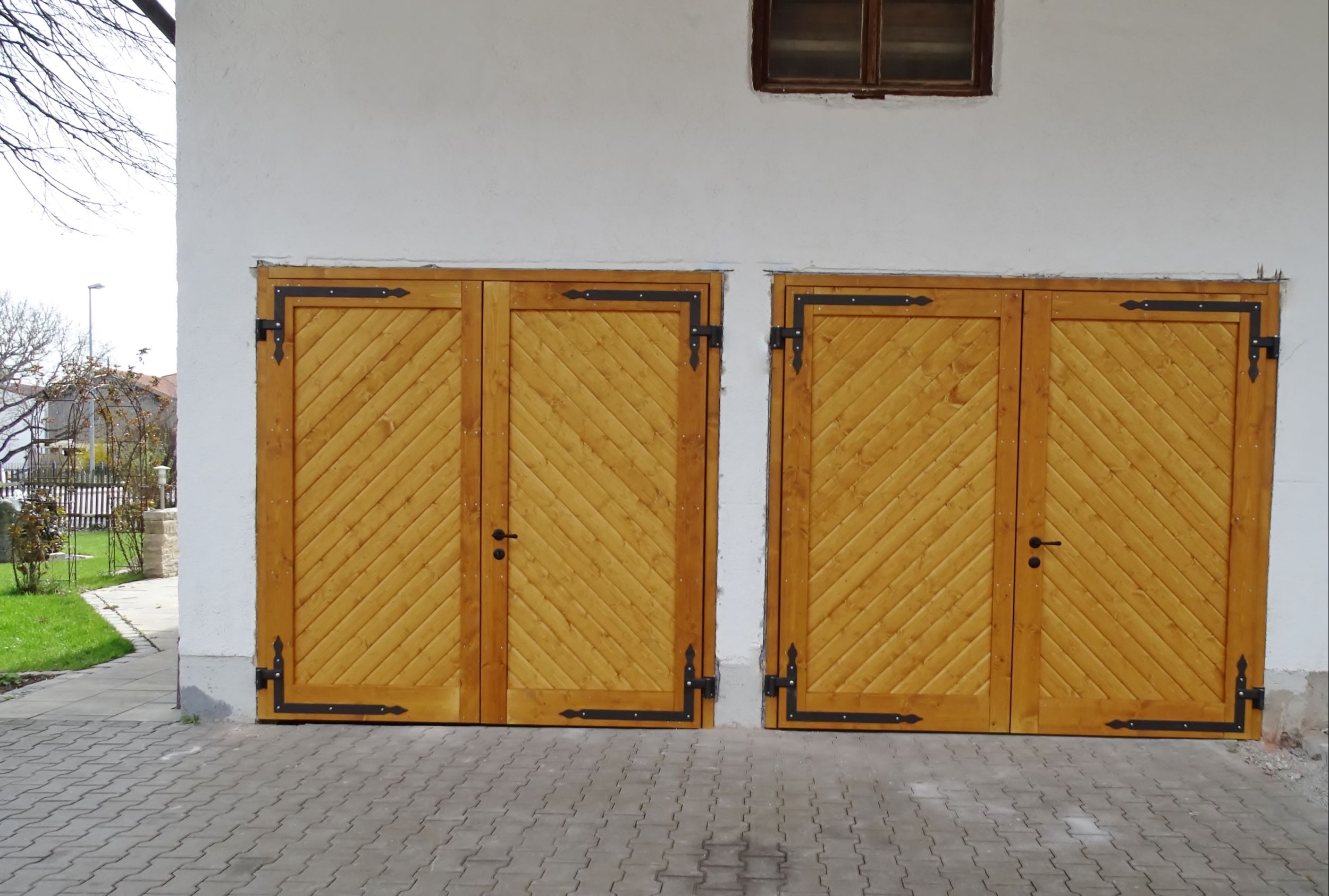 Holz-Garagentore - ALLEMANN® Türen und Tore