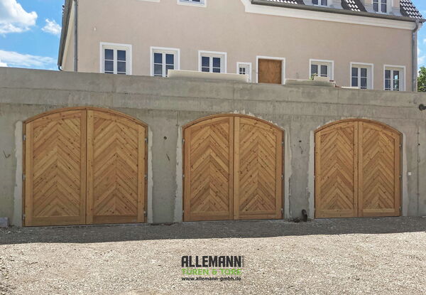 unterschiedliche Größen – eine durchlaufende Fensterhöhe