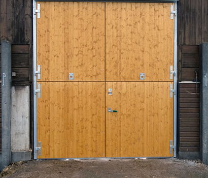 unterschiedliche Größen – eine durchlaufende Fensterhöhe