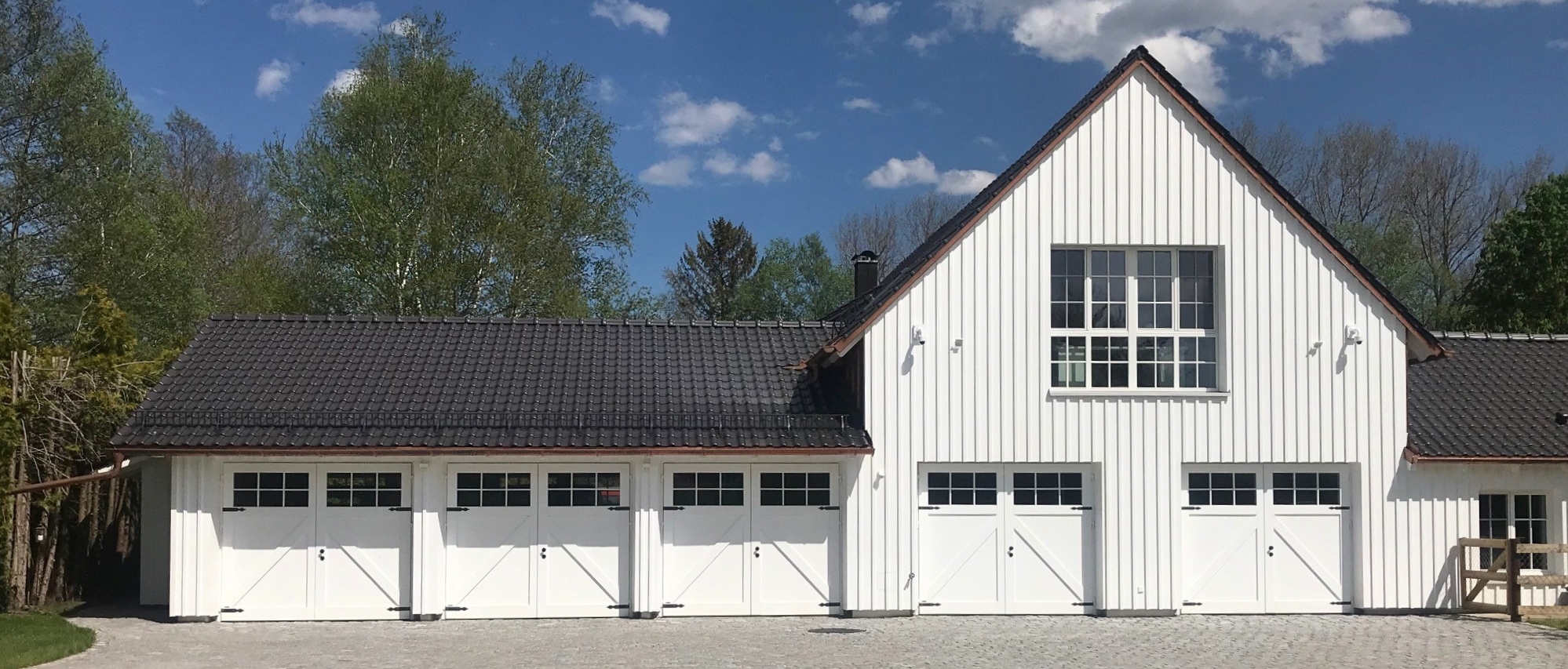 Holz-Garagentore Contry-Style