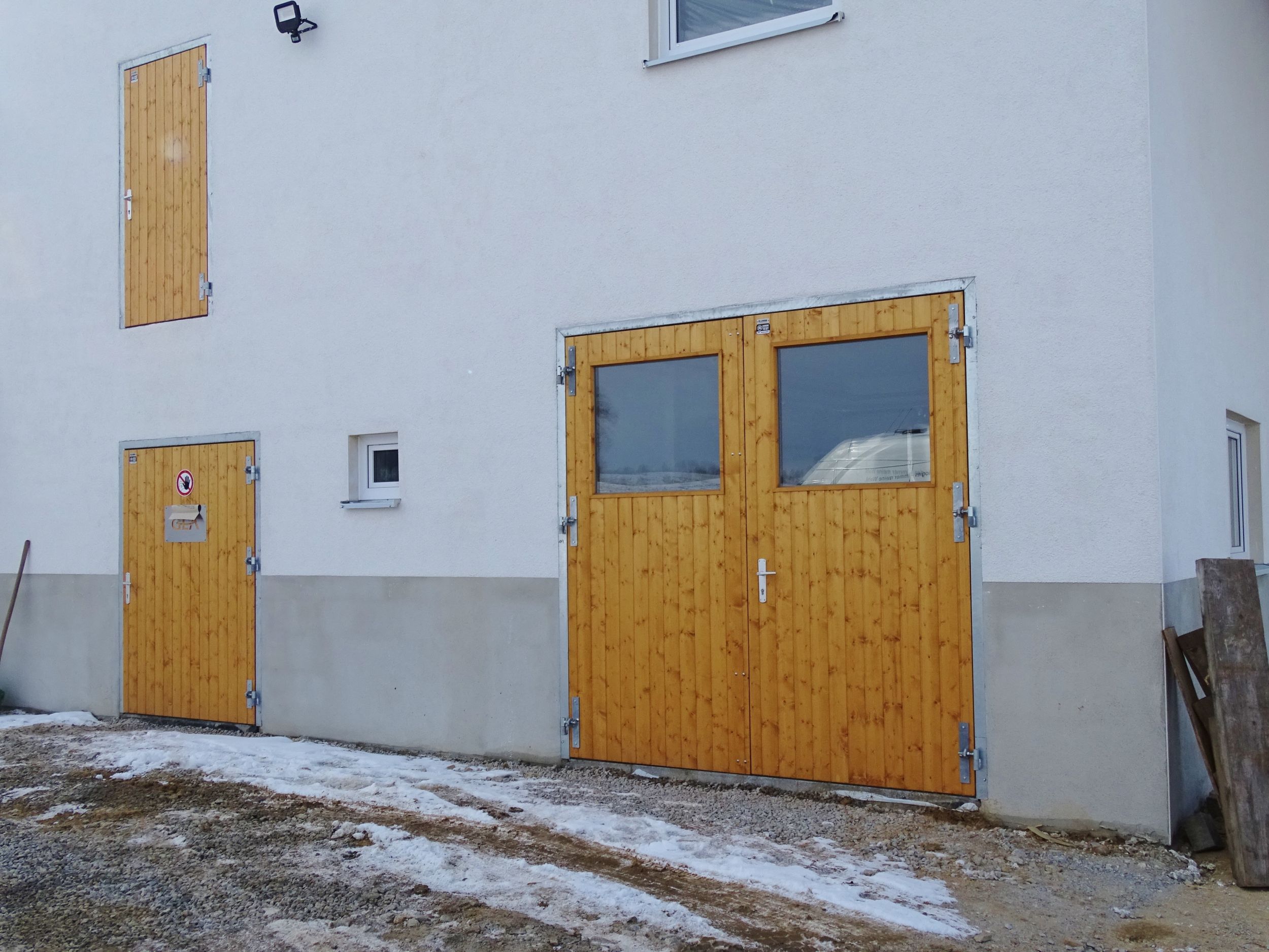 Tore für Tankraum - Technikgebäude
