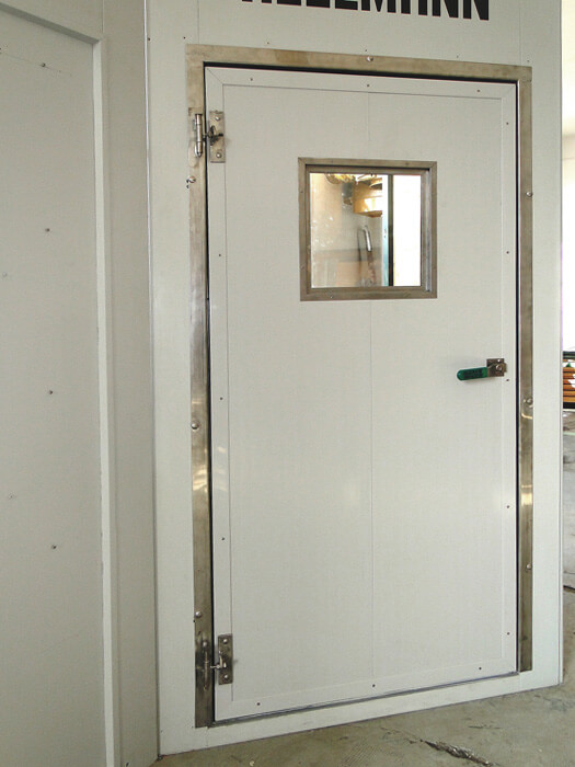 Stall-Innentür mit Kunststoff-Türblatt und Edelstahl-Zarge